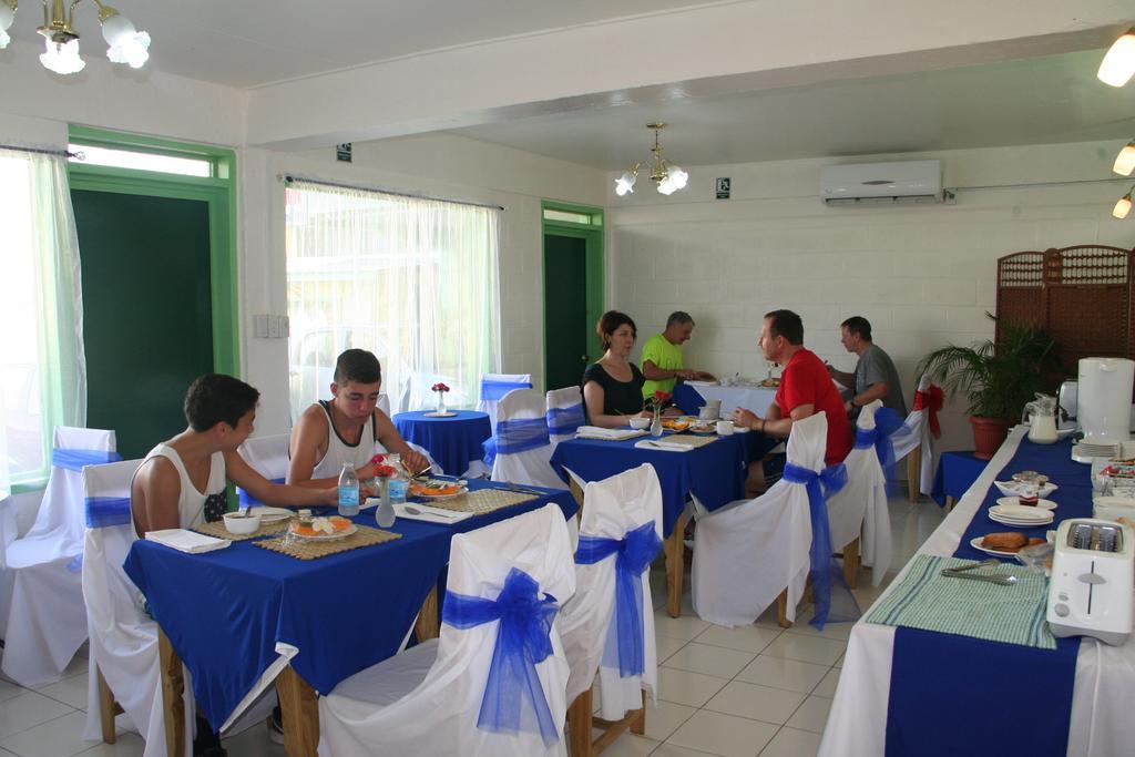 Moatoga Hotel Apia Buitenkant foto